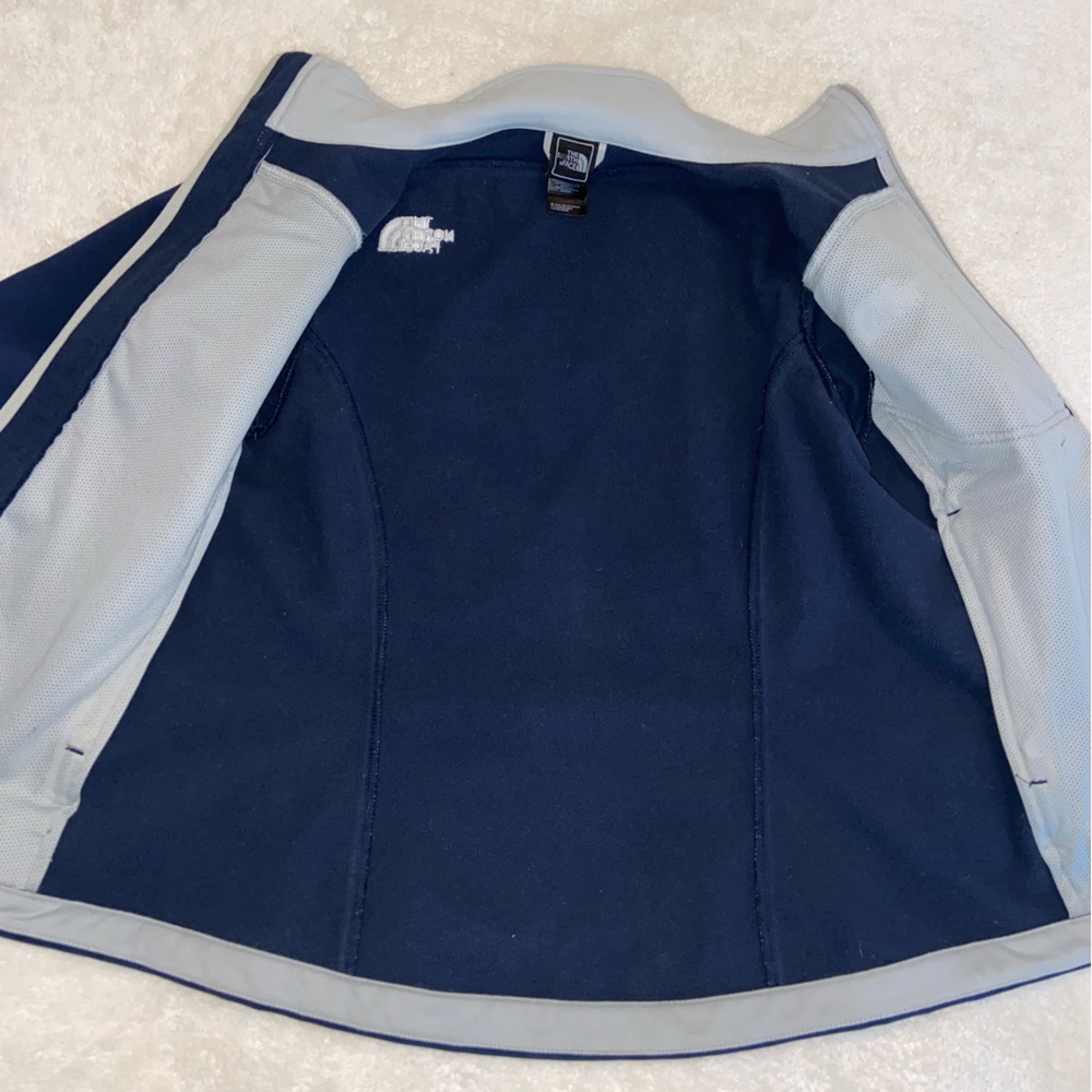 North Face Navy Jacket - Picture 3 of 13